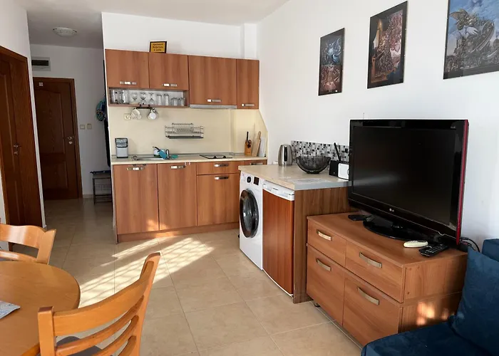 Bw - Happy 67 Sunny Beach