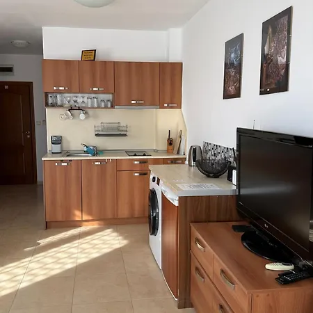 Bw - Happy 67 Слънчев бряг