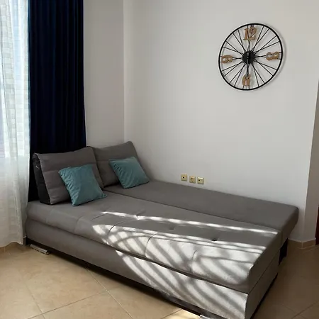 Bw - Happy 67 * Слънчев бряг