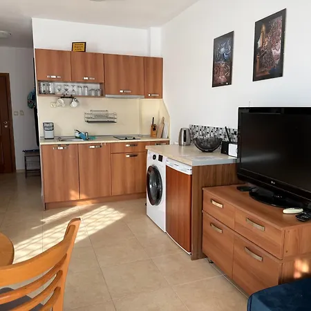 Bw - Happy 67 Sunny Beach